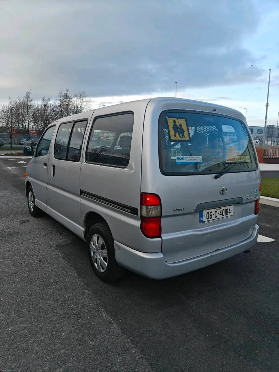 Toyota hiace - Image 4