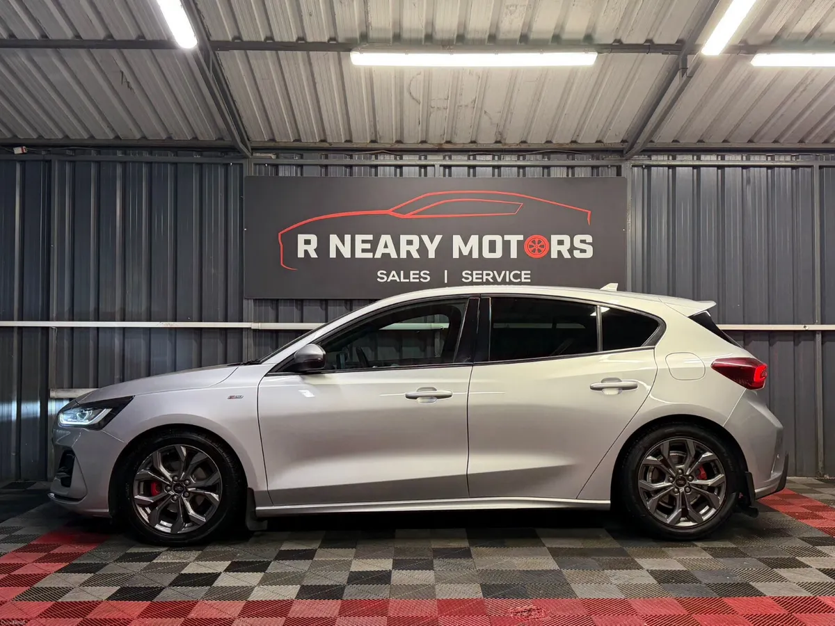 2022 Ford Focus Diesel Automatic ST-Line - Image 5