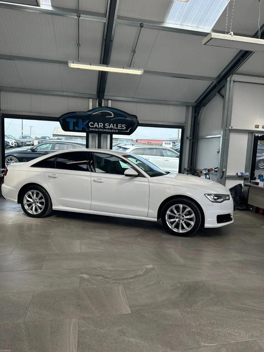 15 AUDI A6 SE BUSINESS - Image 2