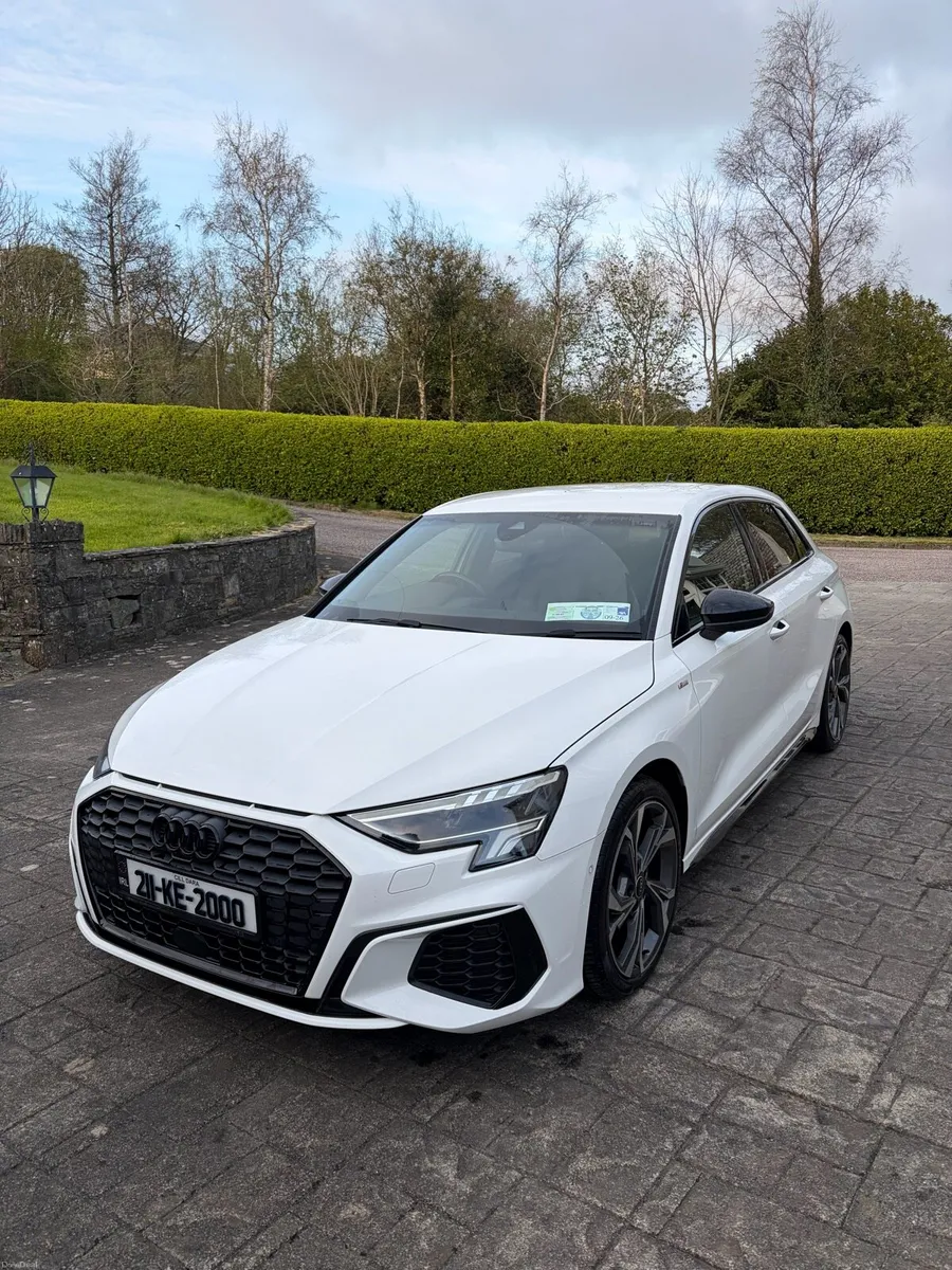 Audi A3 1.0 TFSI Black Edition S-line - Image 1