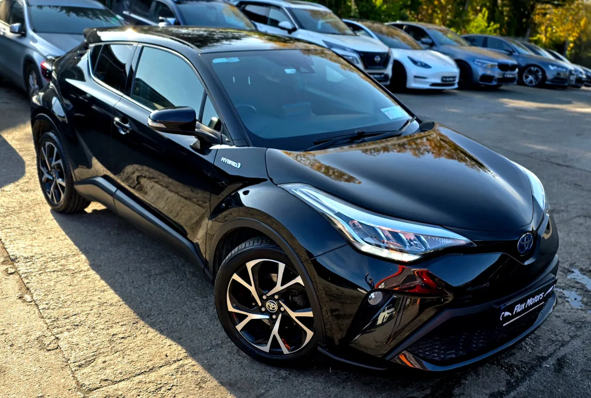 🔥 2021 Toyota C-HR 1.8 Hybrid Sport • Automatic - Image 4