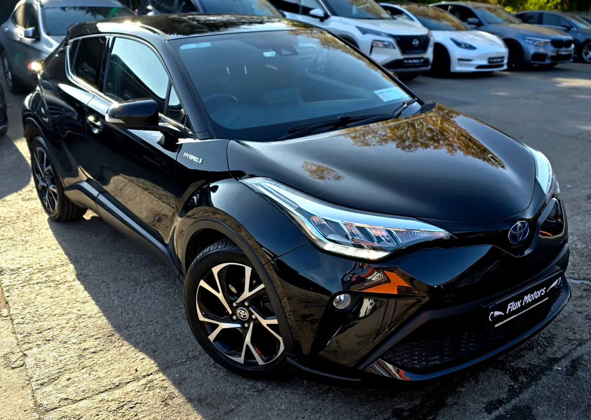 🔥 2021 Toyota C-HR 1.8 Hybrid Sport • Automatic - Image 3