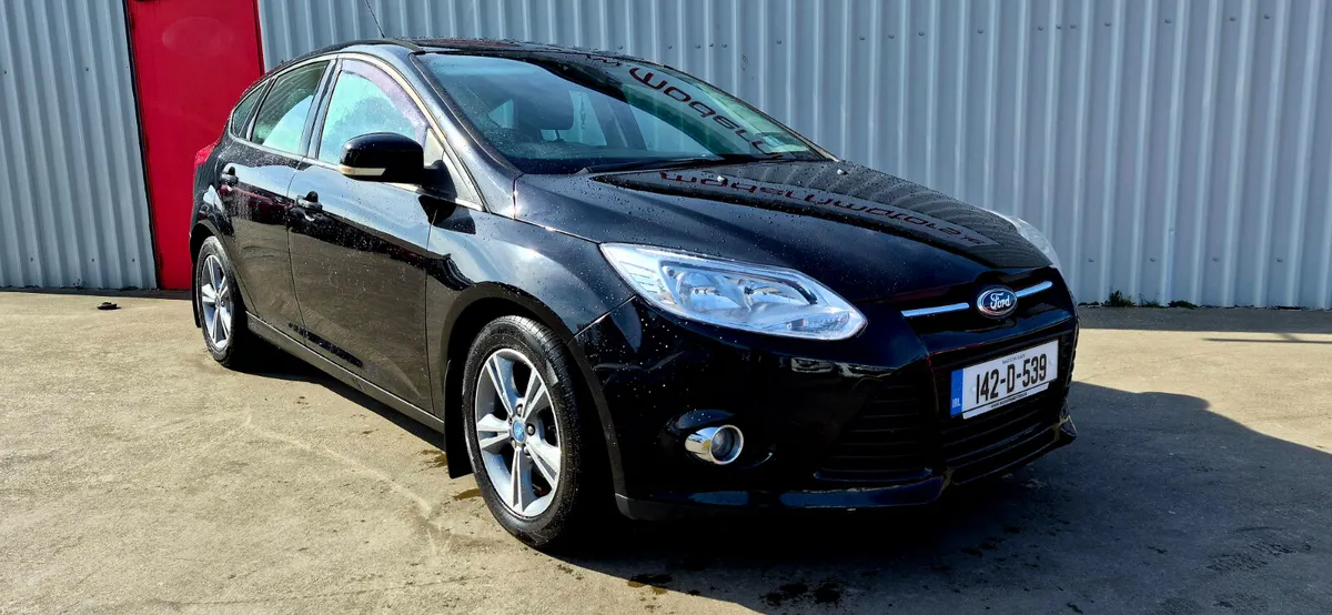Ford Focus zetec 1.6 tdci 95bhp 5dr - Image 2