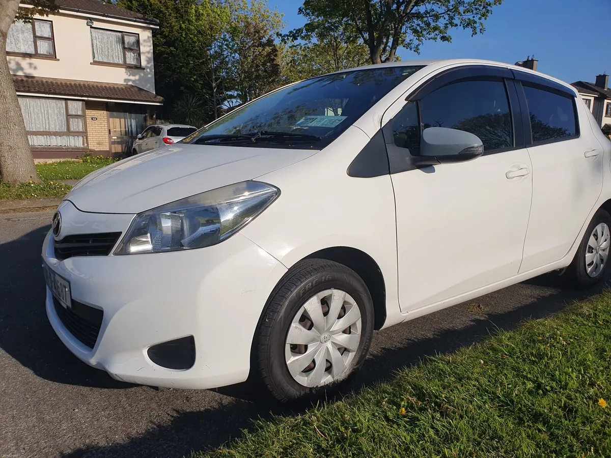 2014 Toyota Yaris/Vitz AUTO NCT 04/27 - Image 3