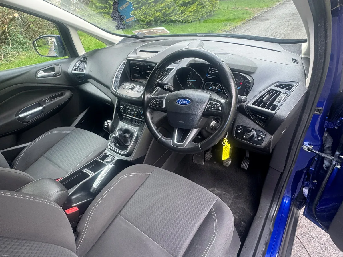 2016 Ford Grand C-Max 1.5 TDCi 7-Seat - 2 Owners - Image 6