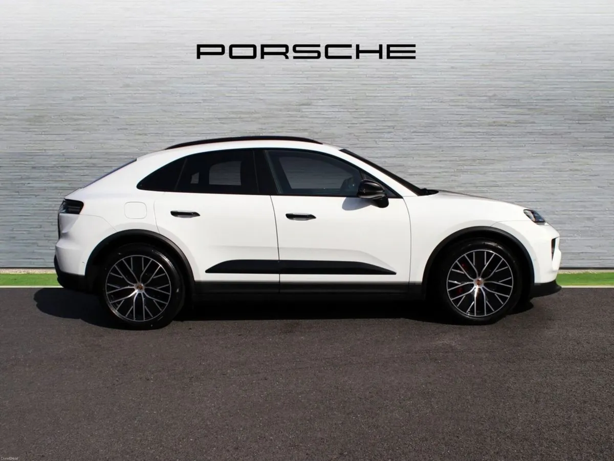 Porsche Macan 4S Electric - Image 4