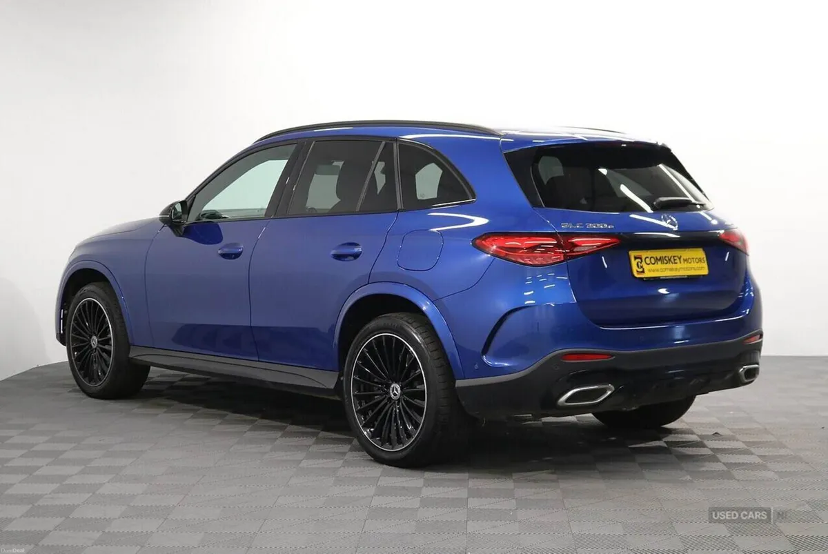 Mercedes-Benz GLC 300e Urban Edition - Image 4