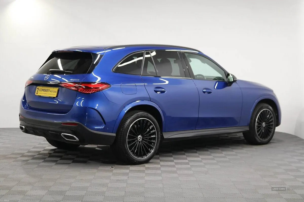 Mercedes-Benz GLC 300e Urban Edition - Image 6
