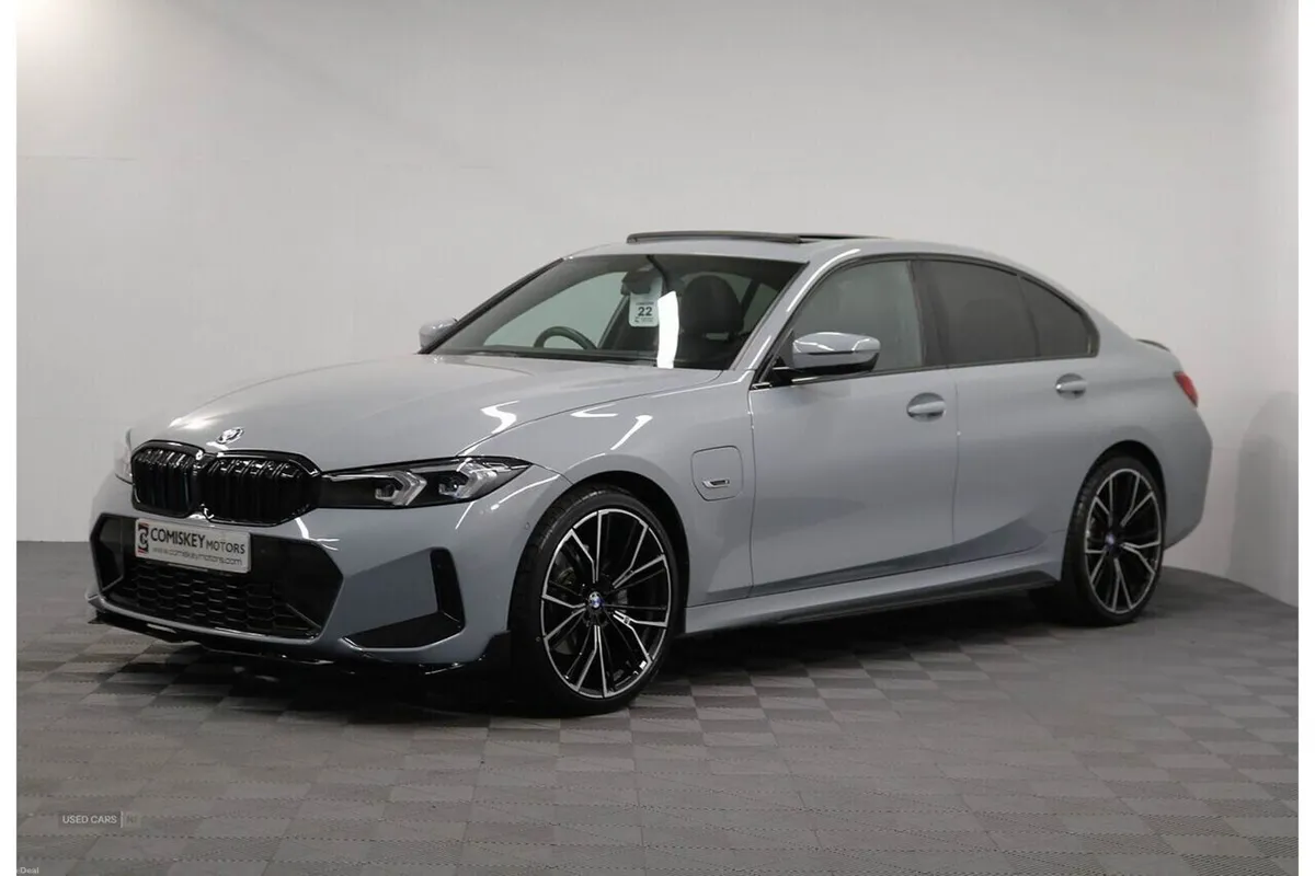 BMW 3-Series 330e M Sport - Image 4