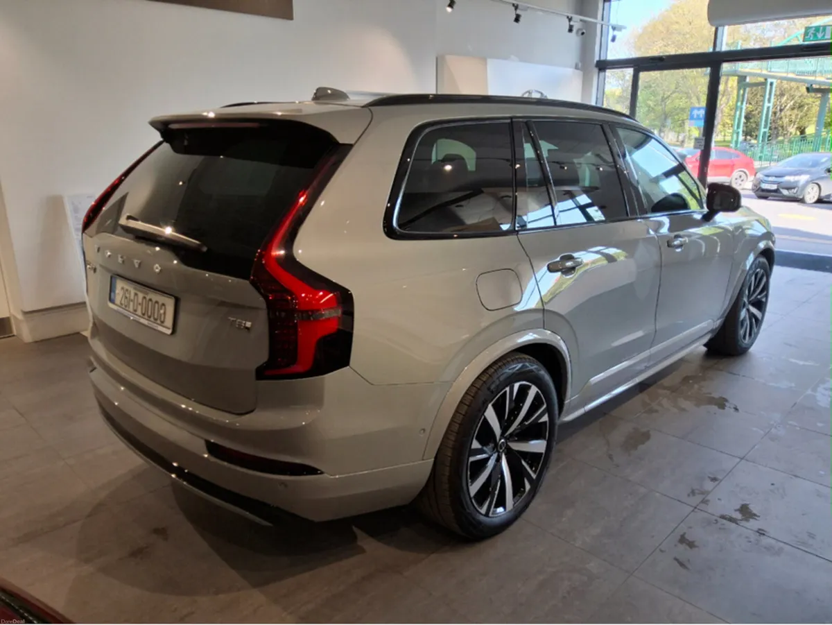 Volvo XC90 T8 Plug In Hybrid PLUS -  Blonde Leathe - Image 2