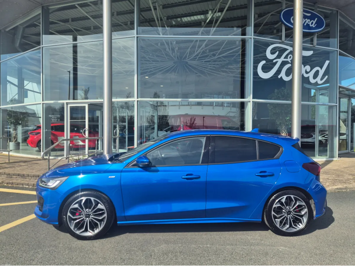 Ford Focus ST-LINE X 1.0T 125PS - Image 2
