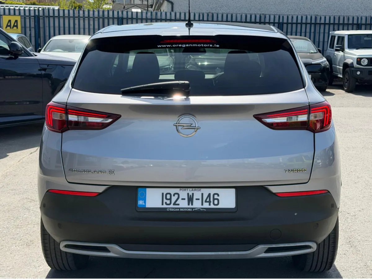 Opel Grandland X 120YR 1.2 130HP - Image 5