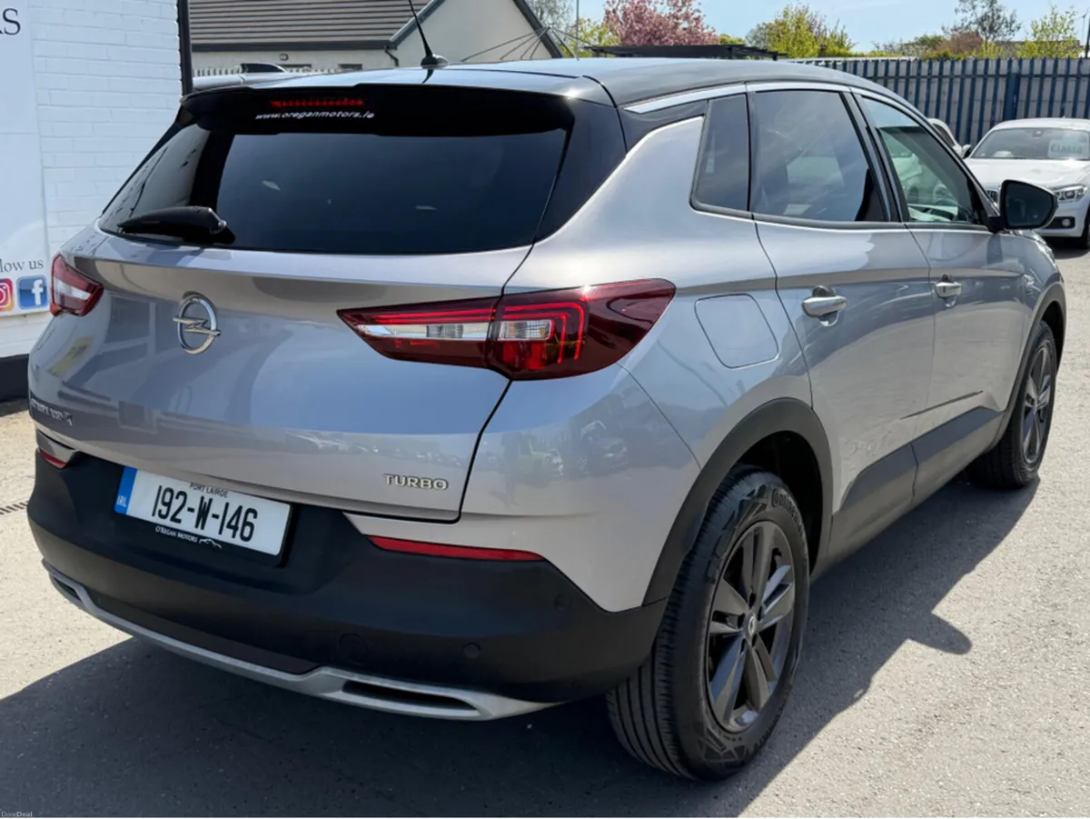 Opel Grandland X 120YR 1.2 130HP - Image 4