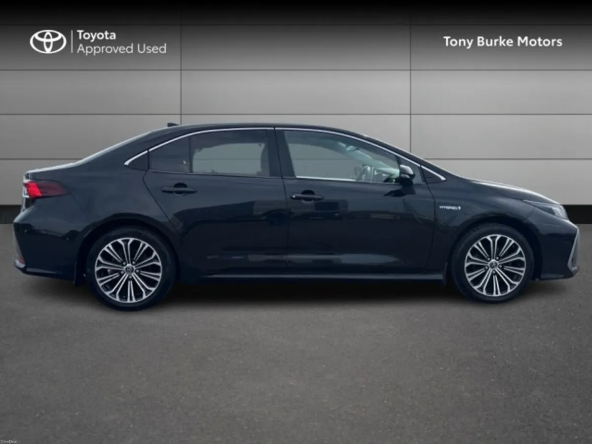 Toyota Corolla - LUNASPORT Edition - 1.8 Hybrid - - Image 3