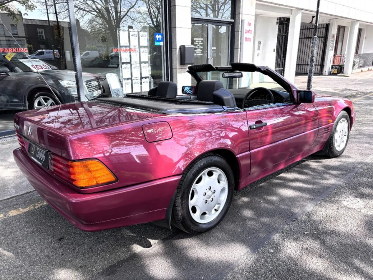 Mercedes-Benz SL-Class 320 3.2 2DR A - Image 2