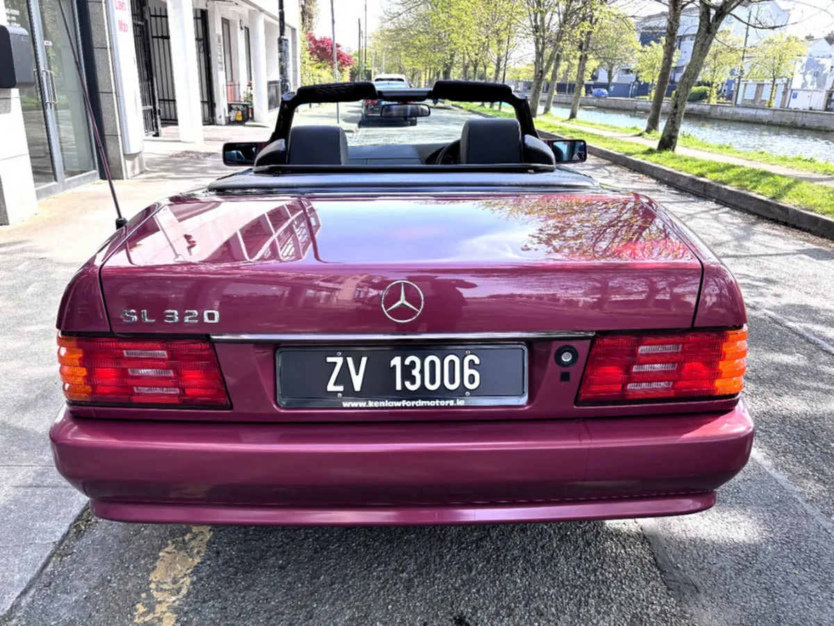 Mercedes-Benz SL-Class 320 3.2 2DR A - Image 4