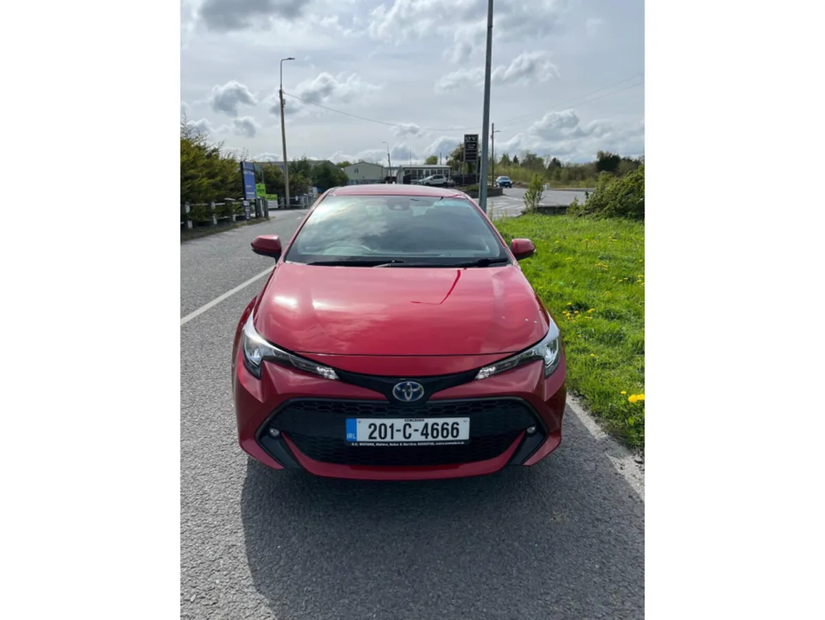Toyota Corolla HYBRID LUNA H/B AUTO 4DR - Image 2