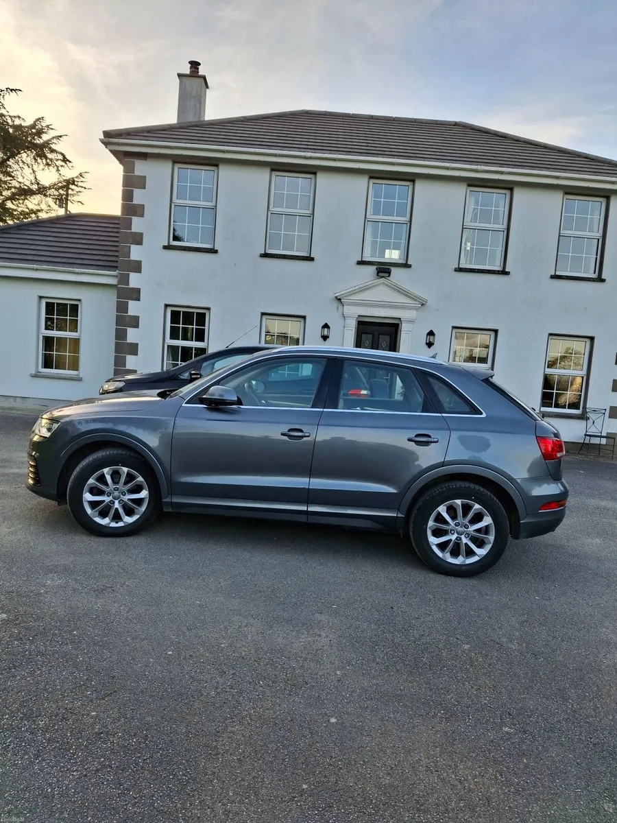 Audi Q3 2017 - Image 4