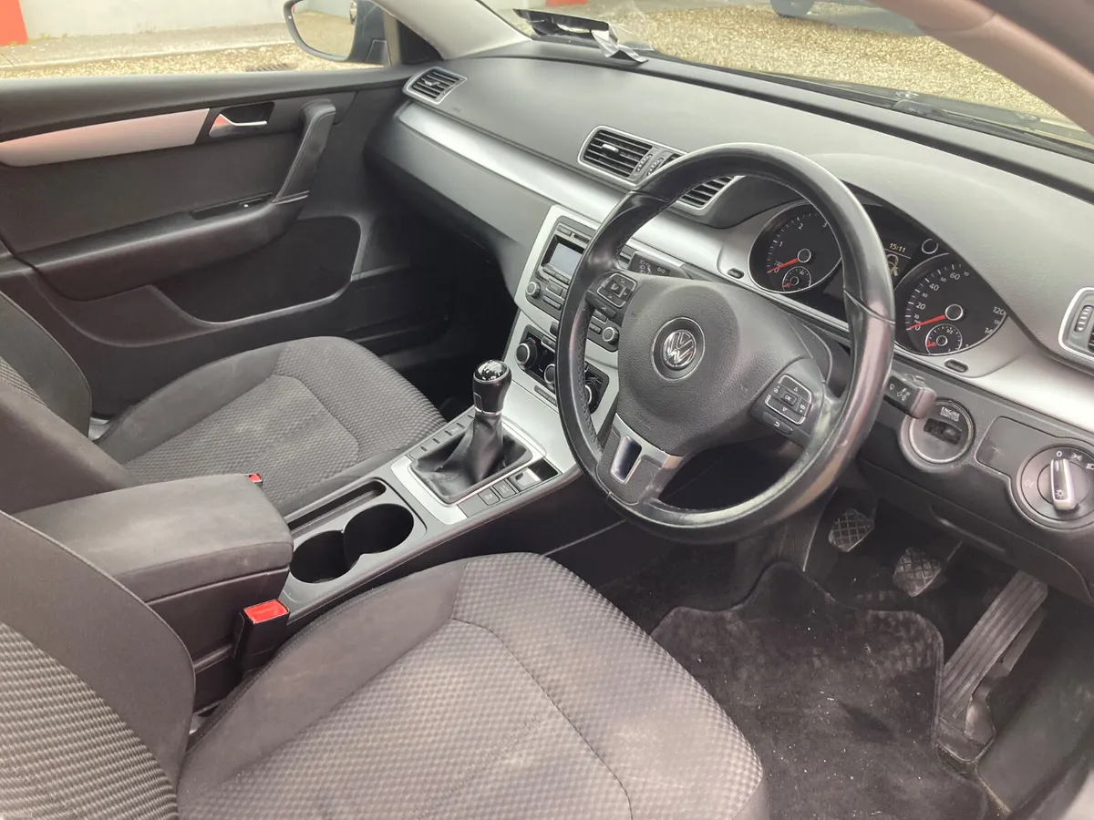Volkswagen Passat 2013 Diesel 1.6 - Image 4