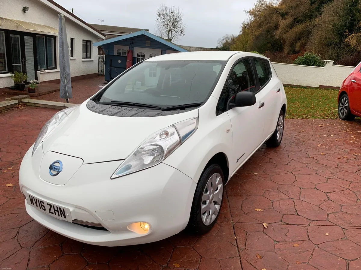 Nissan Leaf 2016 LOW MILEAGE 27,200 MLS 43.770 KMS - Image 1