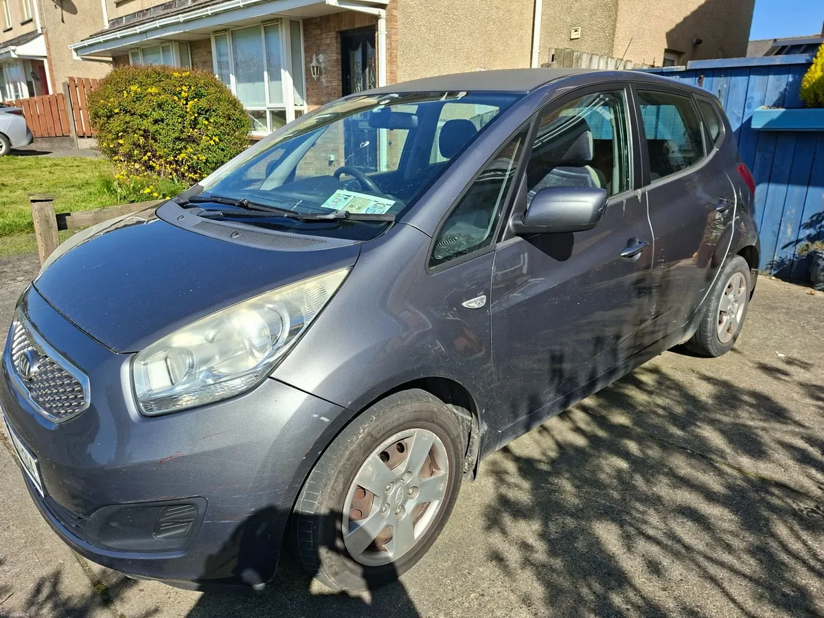 Kia Venga 2010 - Image 1
