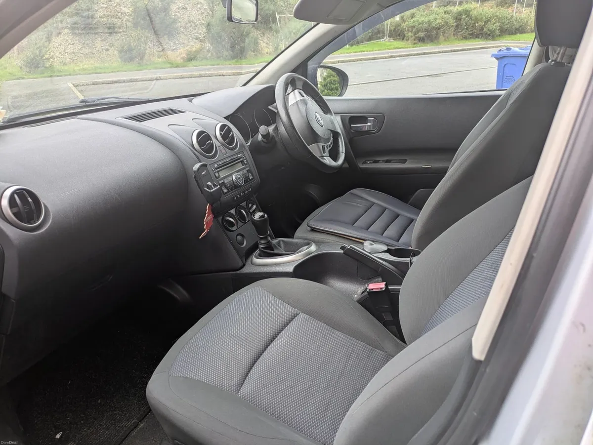 Nissan Qashqai 2009 - Image 4