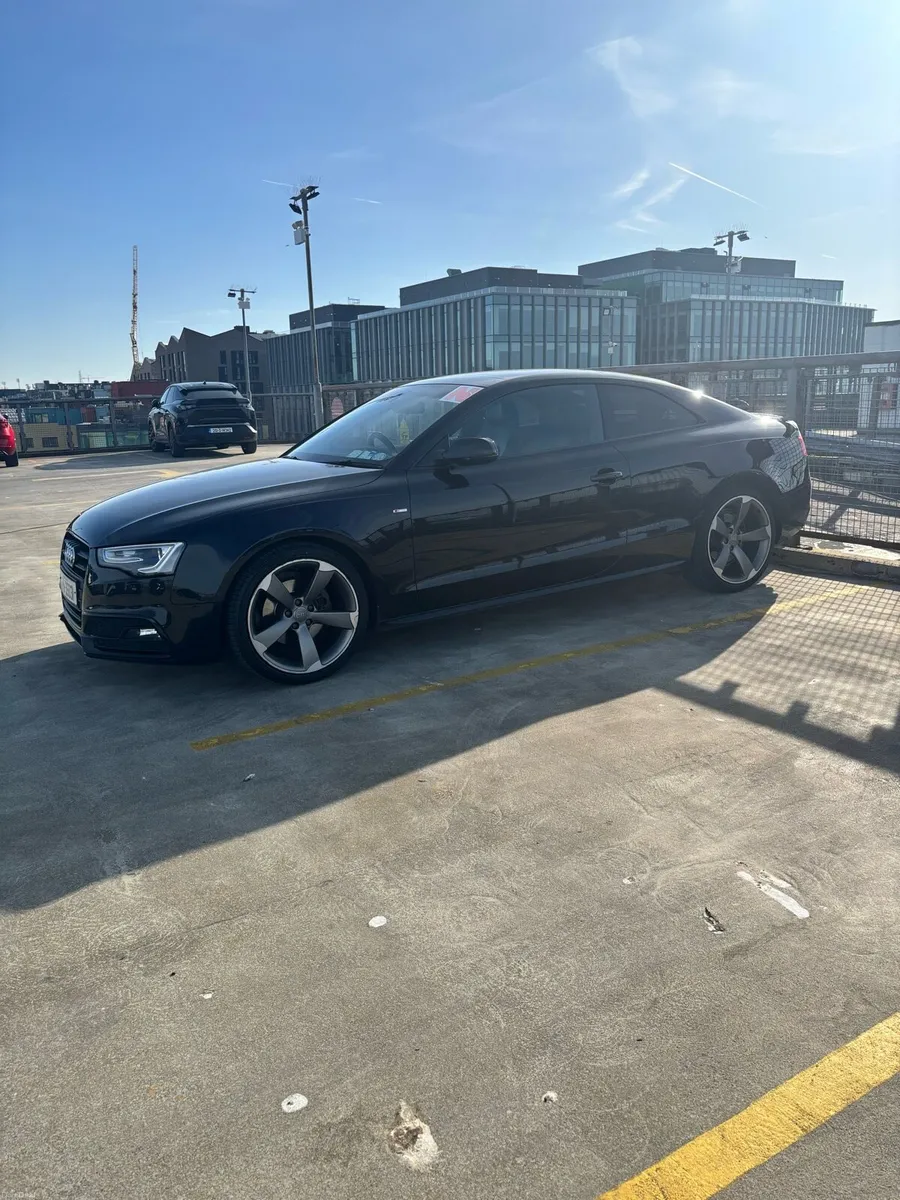 Audi A5 Black Edition 1.8tfsi - Image 2