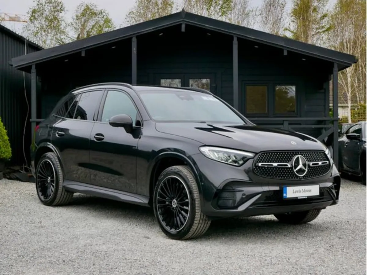 Mercedes-Benz GLC GLC300 E 4MATIC URBAN EDITION, N - Image 1