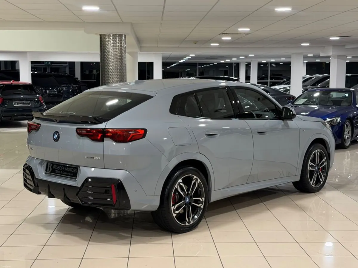 BMW iX2 20 M-SPORT EDRIVE=ONLY 7000 MILES//HUGE SP - Image 3