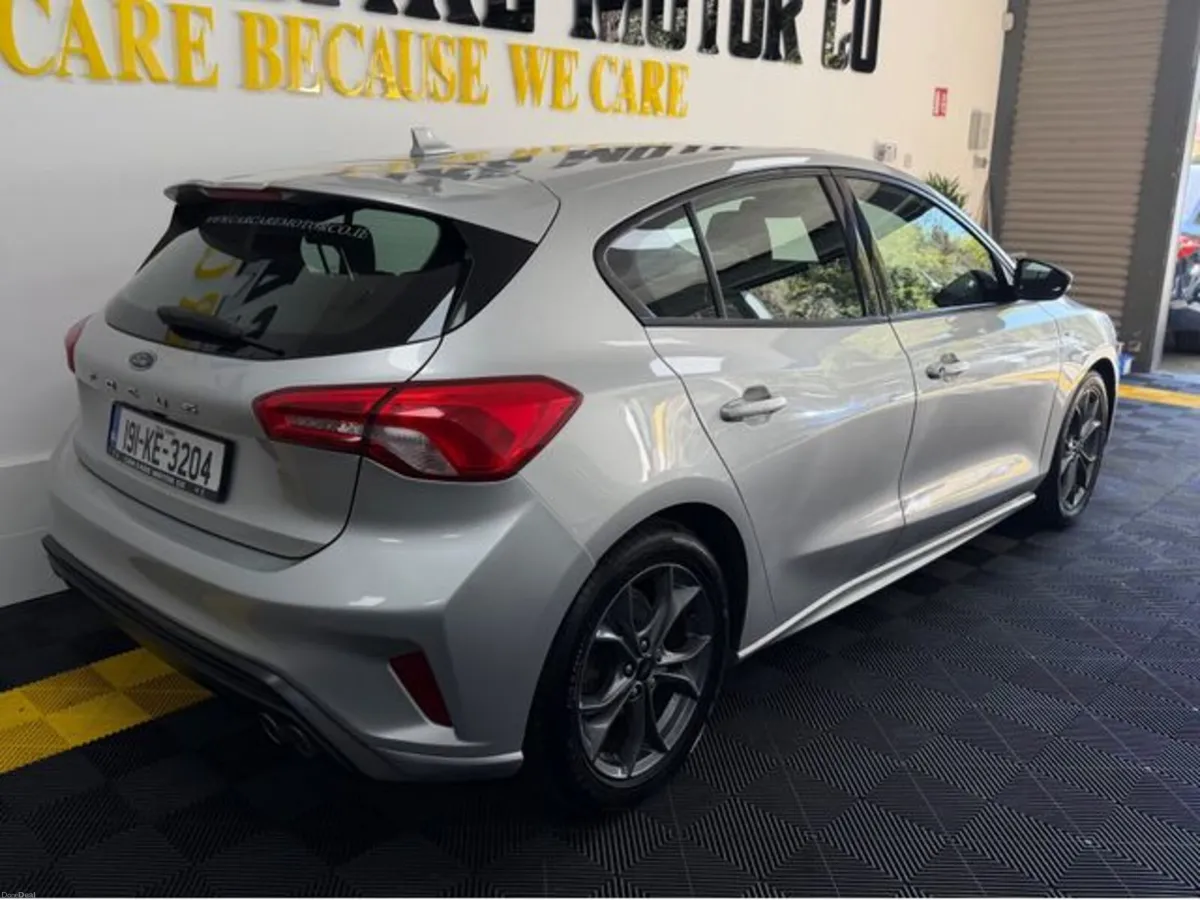 Ford Focus St-line 5DR 1.5tdci 125PS 6SPD - Image 4
