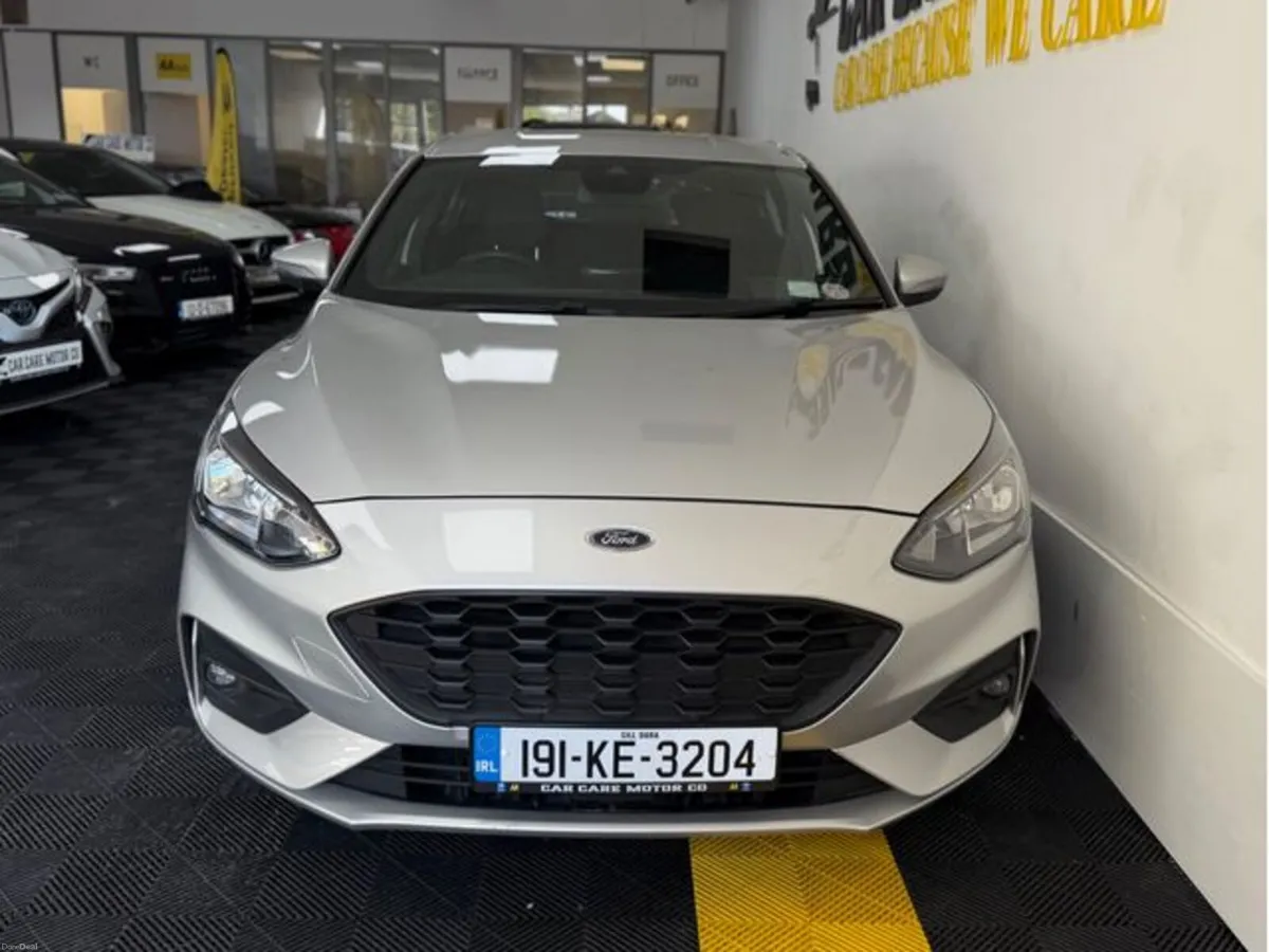 Ford Focus St-line 5DR 1.5tdci 125PS 6SPD - Image 2