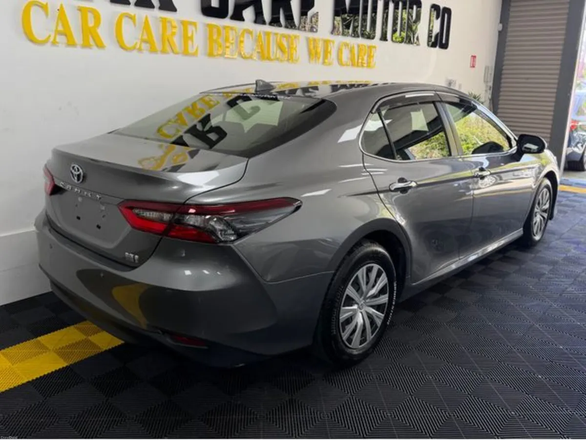 Toyota Camry 2.5 Hybrid Camry Only 30, 000Km - Image 4