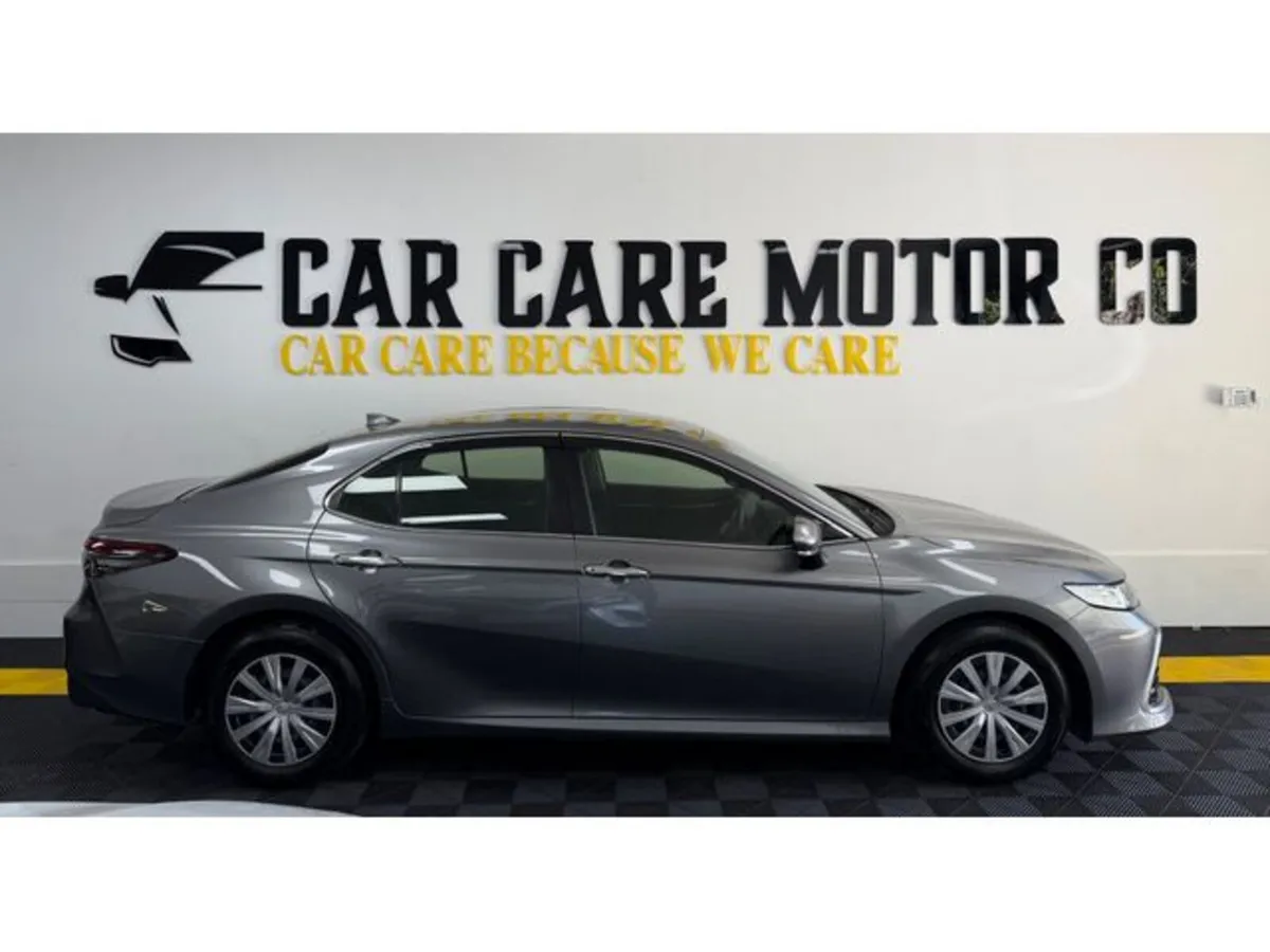 Toyota Camry 2.5 Hybrid Camry Only 30, 000Km - Image 3
