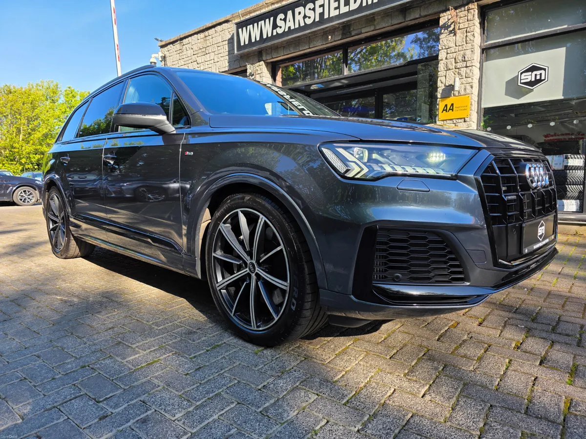 2021 AUDI Q7 3.0 TFSI E QUATTRO BLACK EDITION. - Image 2