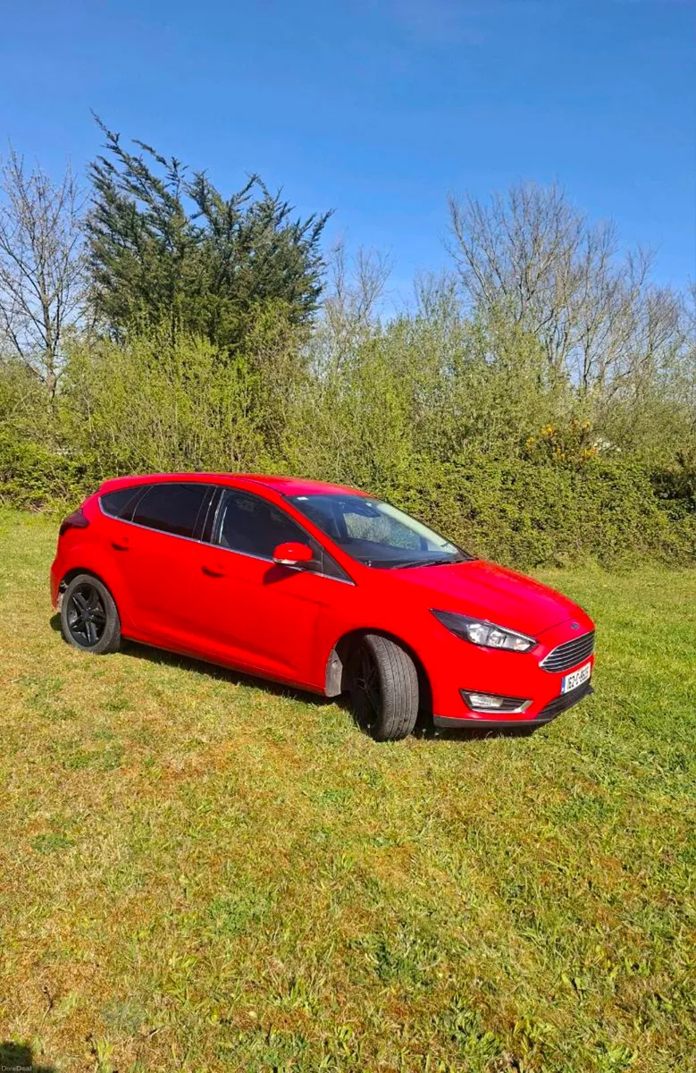 2016 focus automatic - Image 1