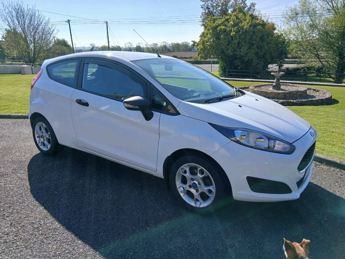 Ford Fiesta - Image 2