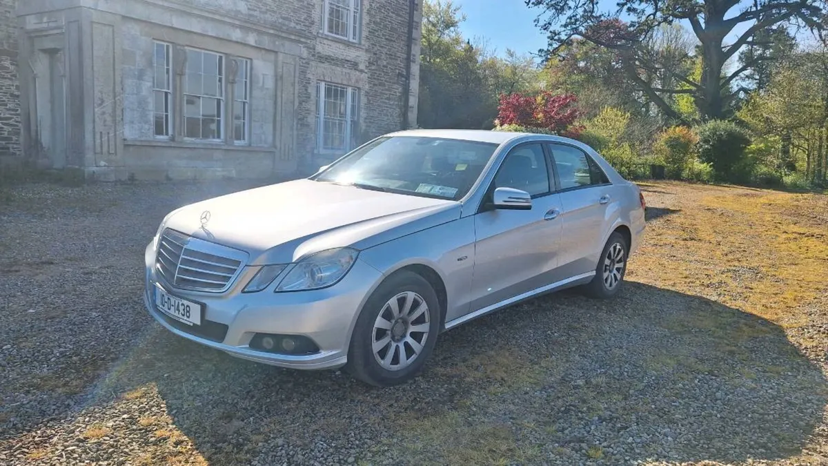 Mercedes E200 - Image 2