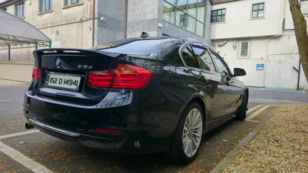 BMW 3-Series 318d Luxury Trim Automatic - Image 2