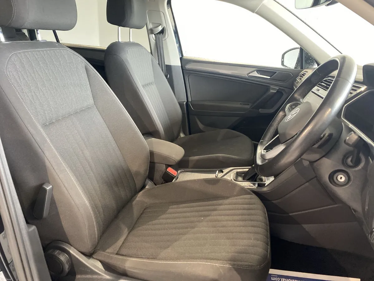 Volkswagen Tiguan 2022 - Image 4