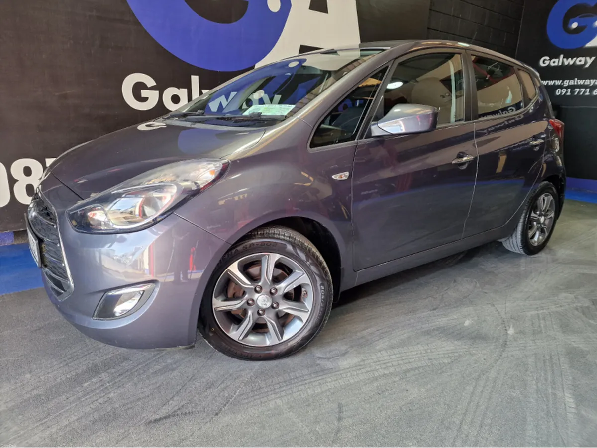 Hyundai ix20 DELUXE **REAR SENSORS,IMMACULATE CAR* - Image 4