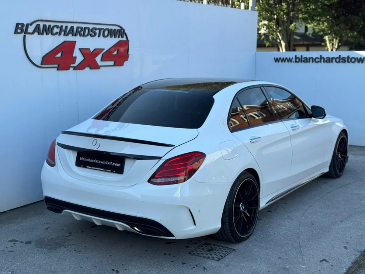 Mercedes-Benz C-Class AMG LINE PREMIUM PLUS AUTO - Image 4