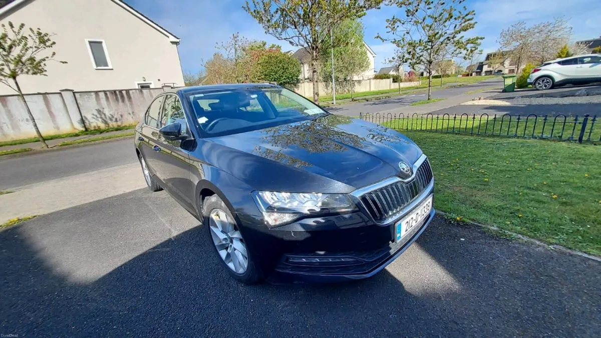 Skoda Superb - Image 1