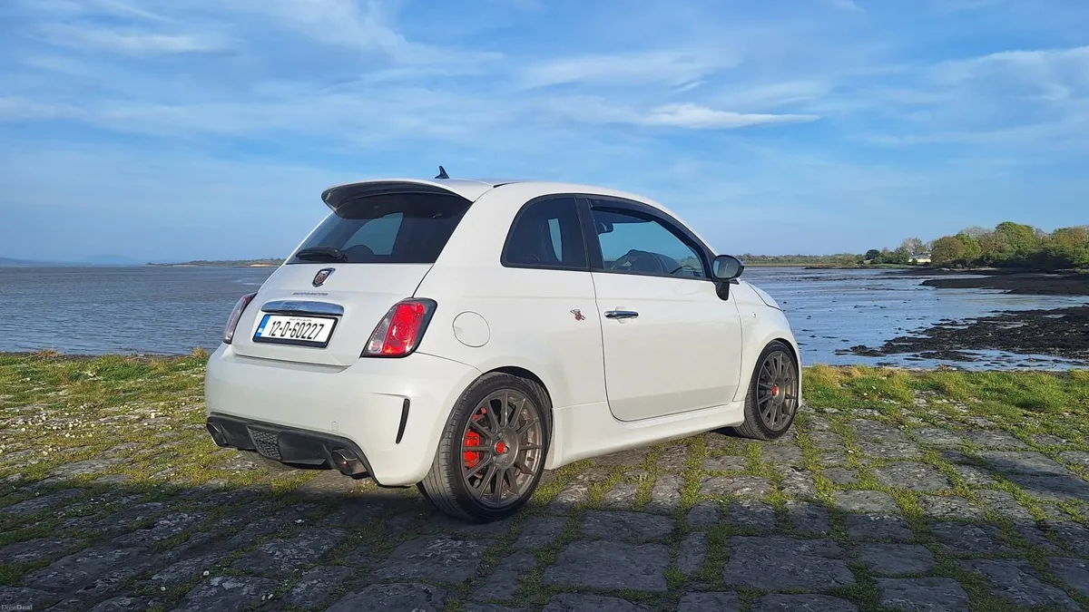 Fiat 500 Abarth Esseesse 1.4 Turbo 160bhp - Image 3