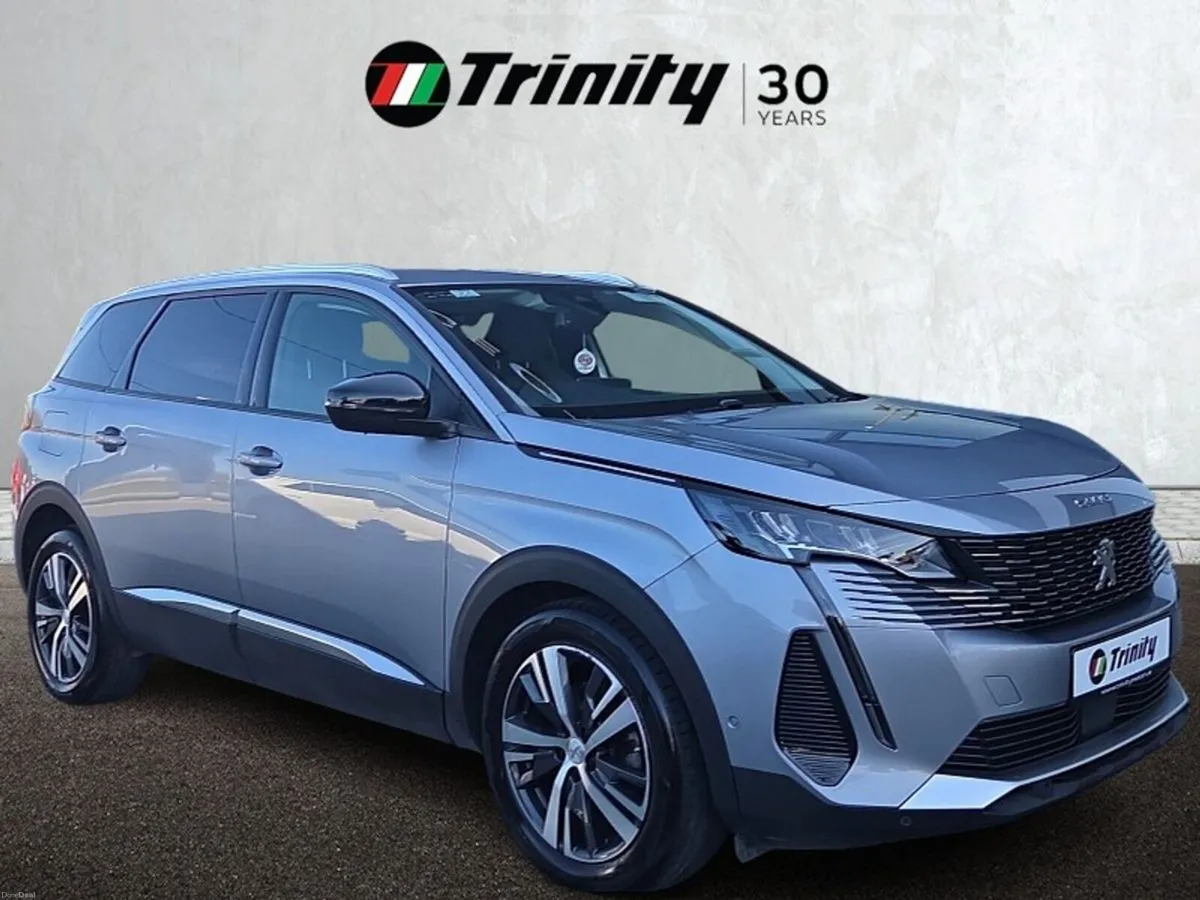 Peugeot 5008 ** 1.5 BLUEHDI 130BHP ALLURE ** TRINI - Image 1