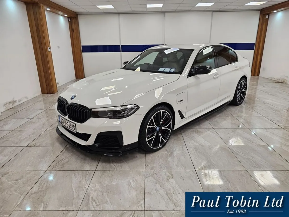 BMW 5-Series 545 M SPORT - Image 1