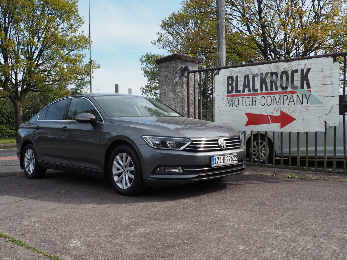 Volkswagen Passat 2017 - Image 1