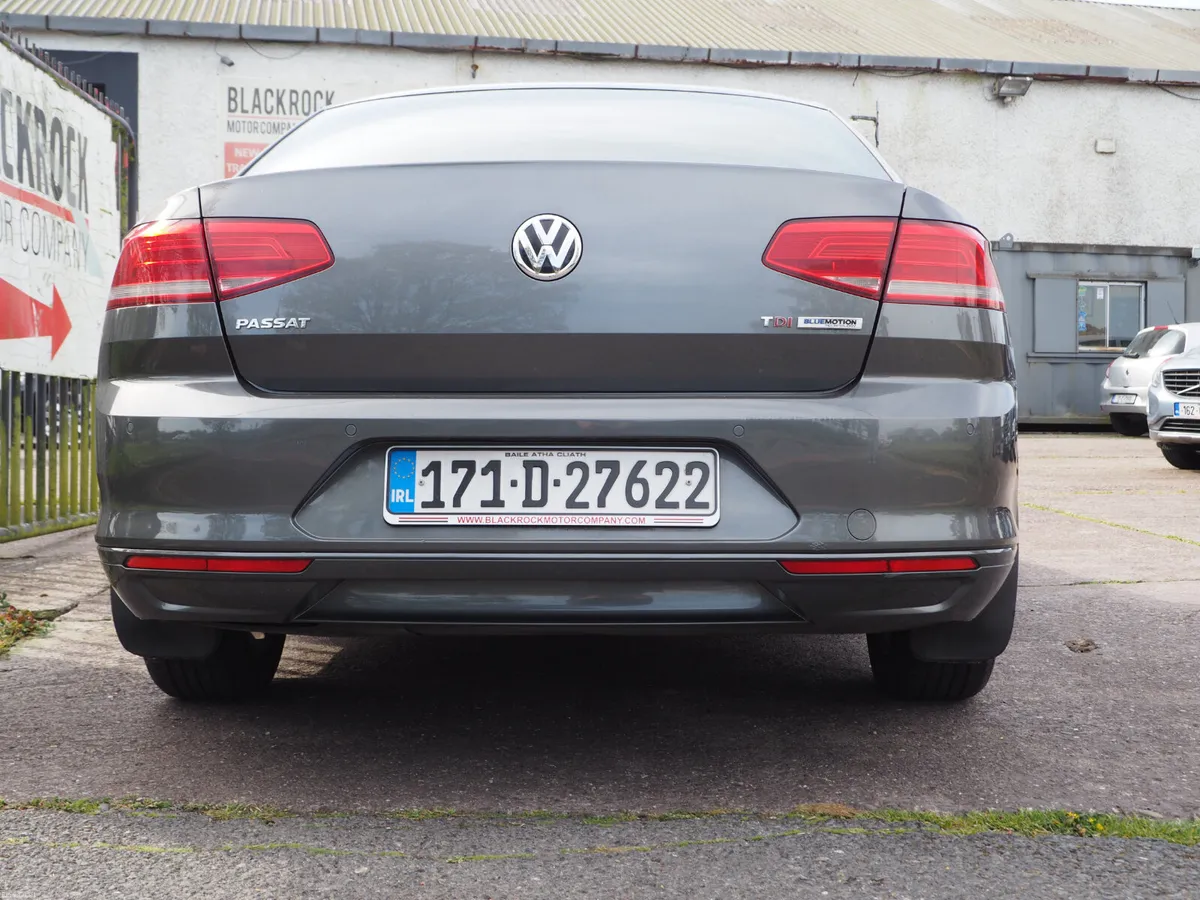 Volkswagen Passat 2017 - Image 4