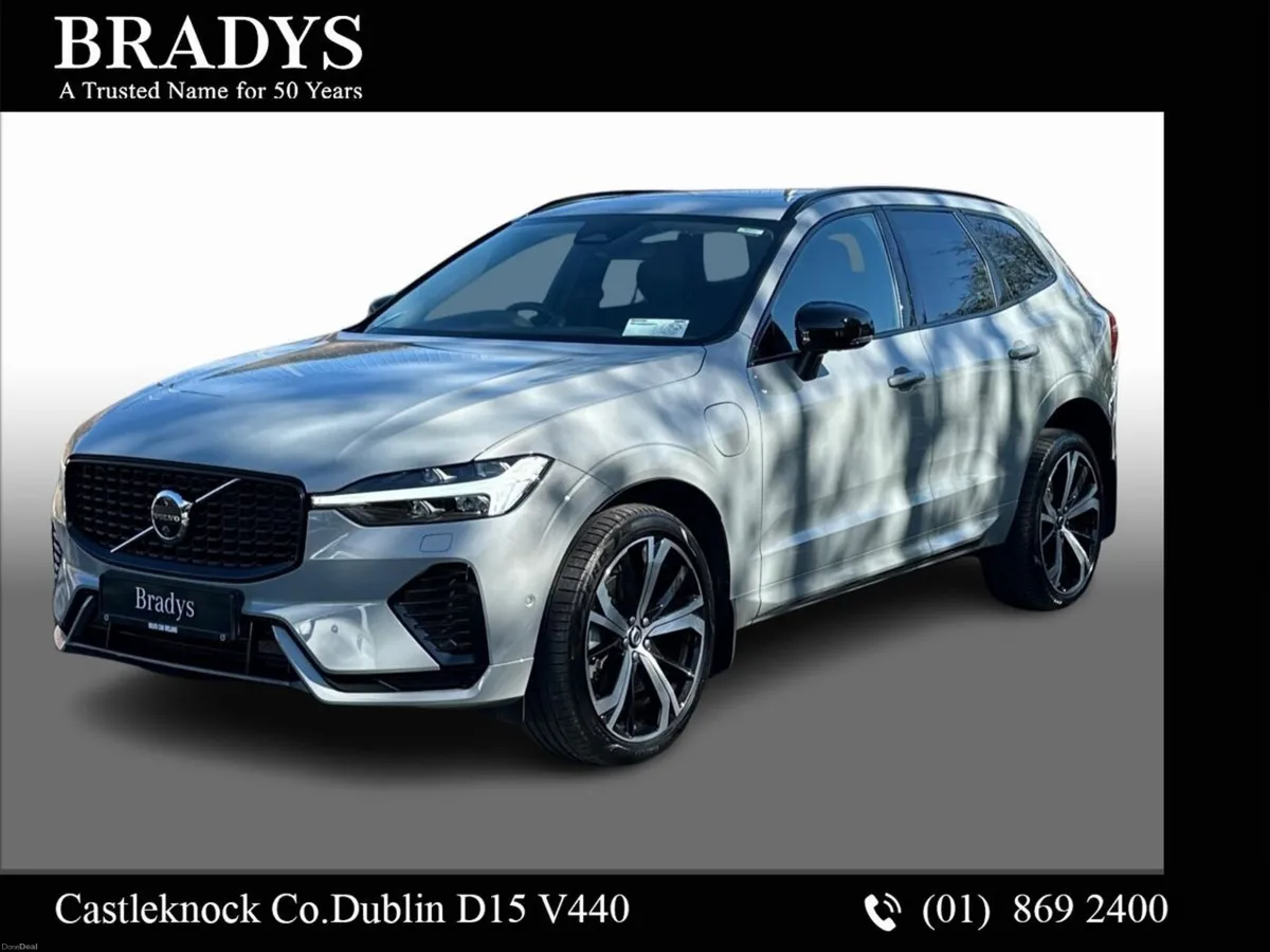 Volvo XC60 T6 Ultra Dark AWD PHEV--Ventilated Napp - Image 1
