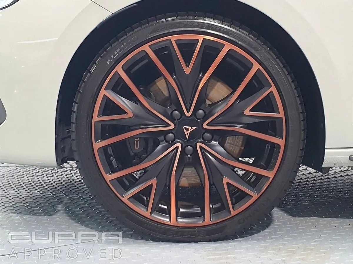 Cupra Leon VZ e-Hybrid 272hp Auto - Image 6