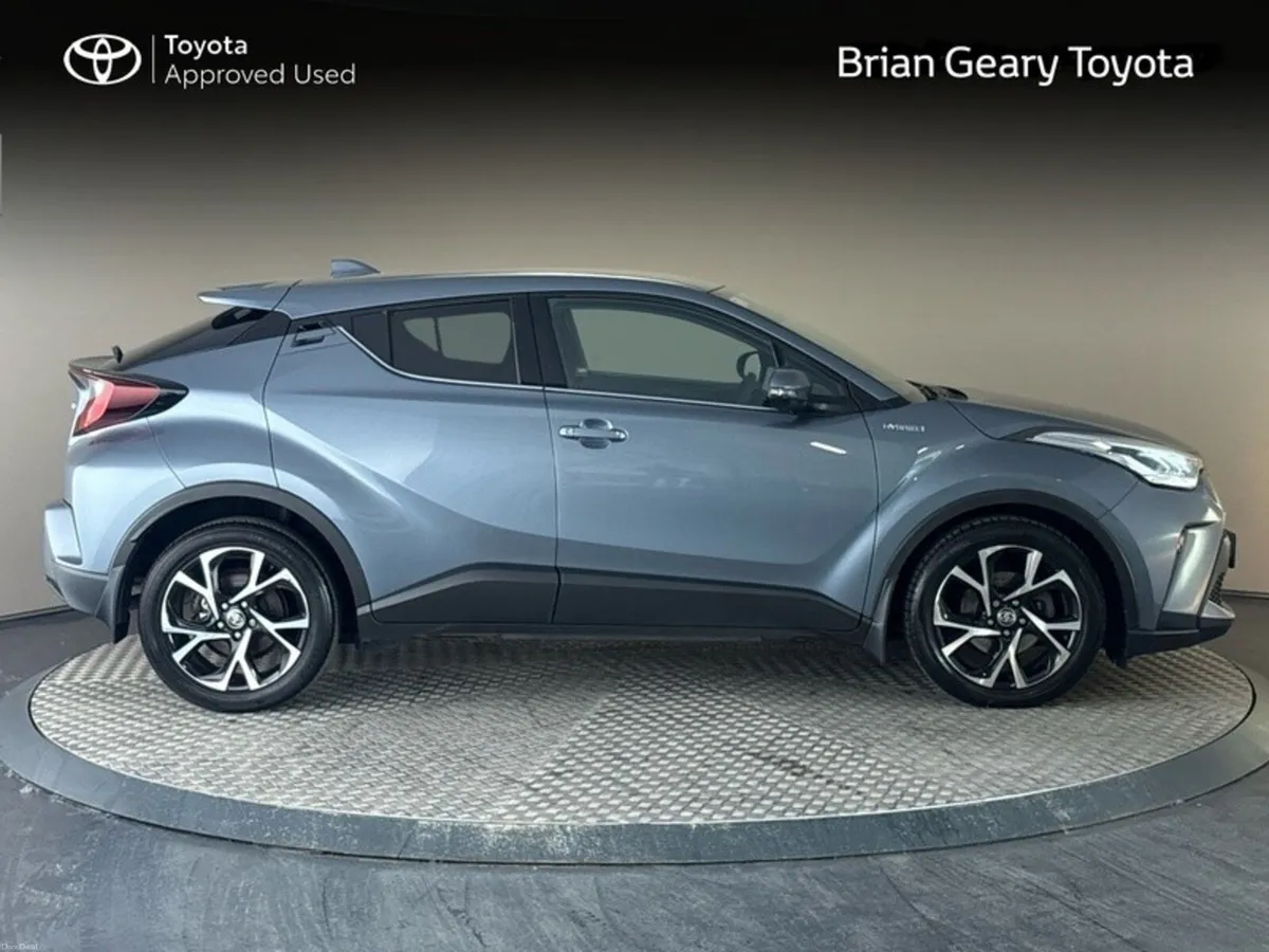 Toyota C-HR HYBRID SPORT - Image 3